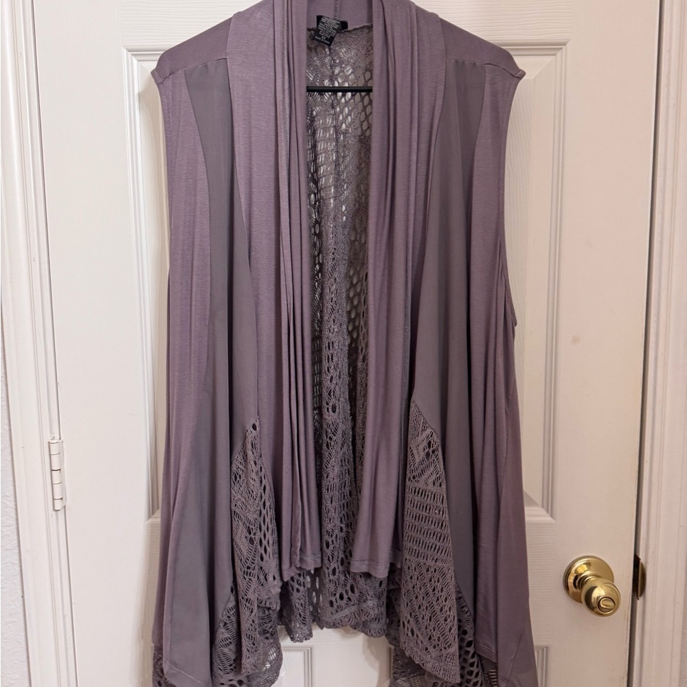 Lavender Sleeveless Cardigan with Lace Details